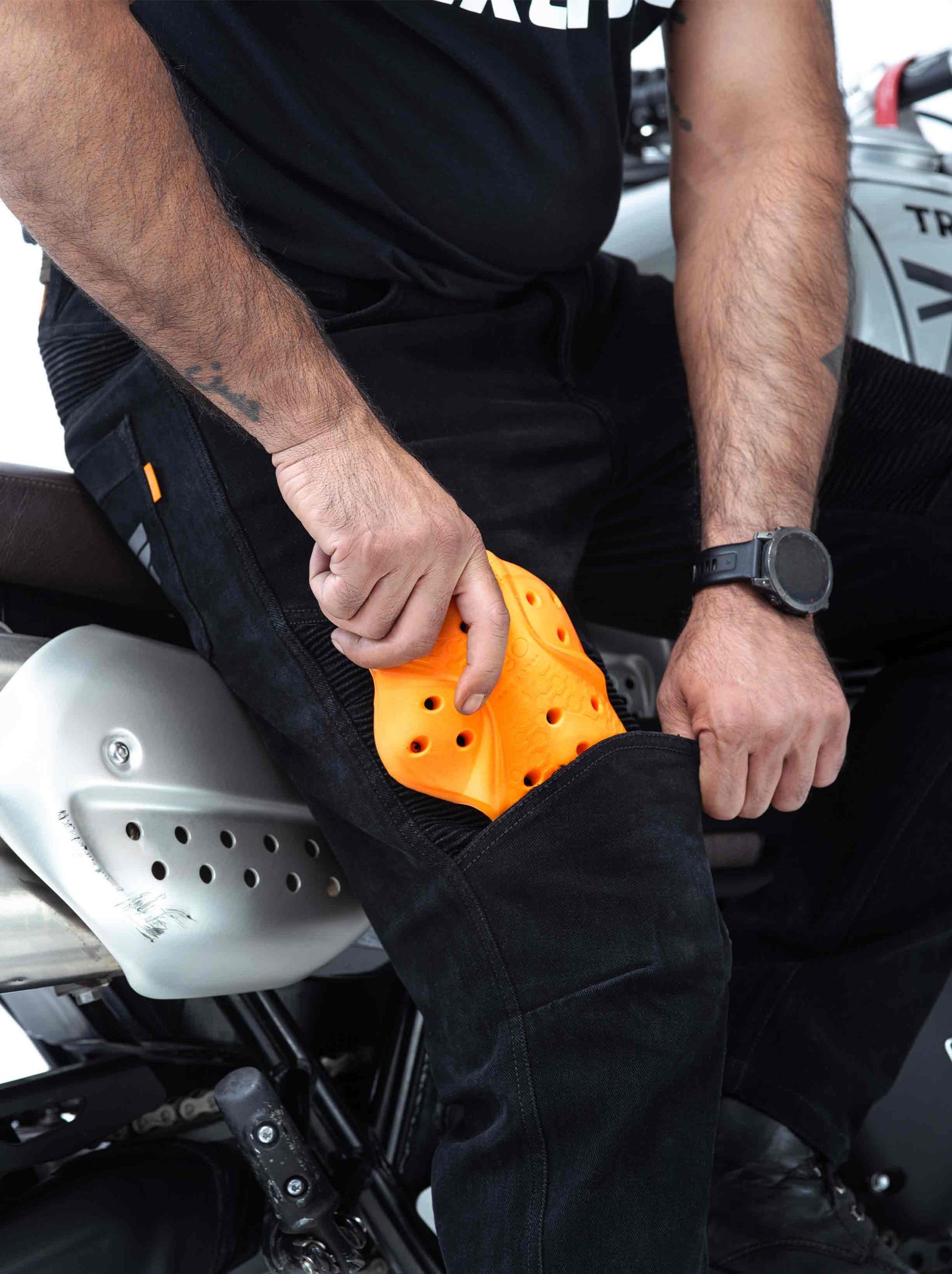 Buy bikeratti riding jeans with D3O armor